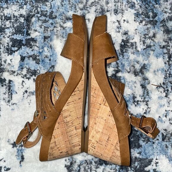 Tan Tommy Hilfiger "Jenesis" Cork Wedge Sandals - 6 - Picture 7 of 9